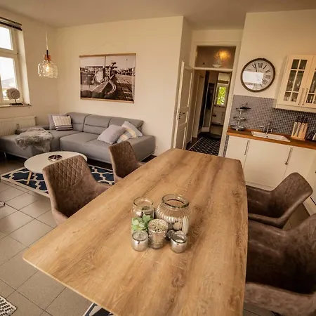شقة Villa Rosa - Ferienwohnung 4 غلوفي