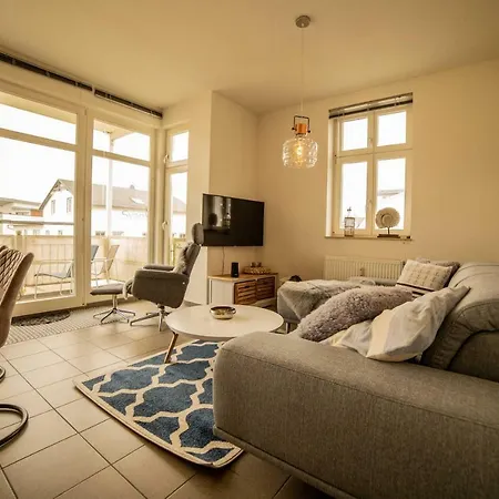 Villa Rosa - Ferienwohnung 4 *
